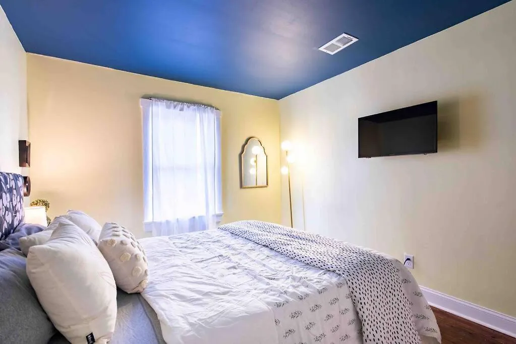 Blueberry Lemondrop Germantown 2 Bedroom Apartment Louisville 0*,  USA