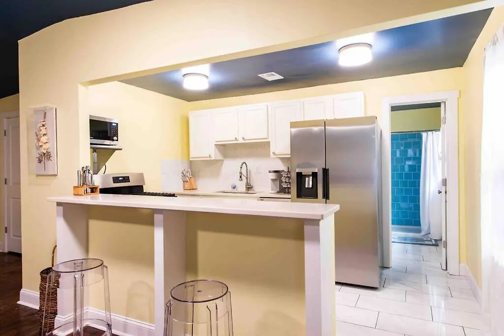 Blueberry Lemondrop Germantown 2 Bedroom Apartment Louisville USA